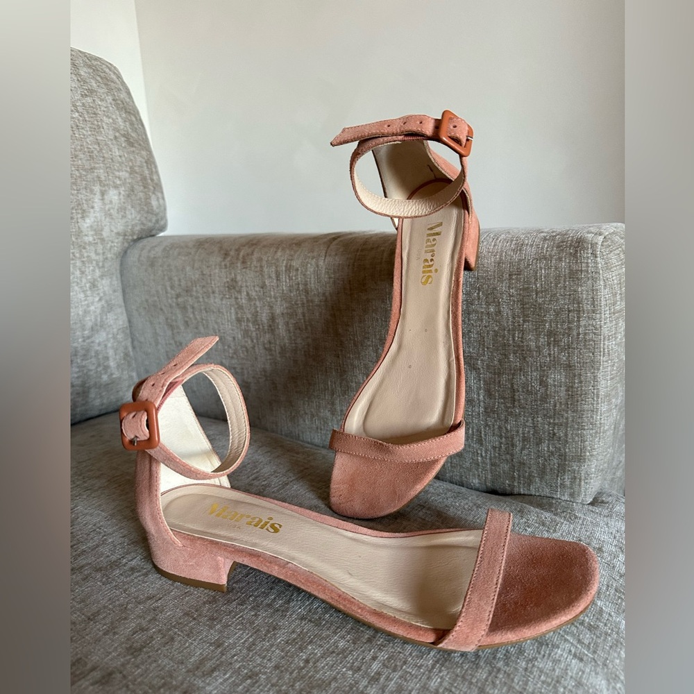 Marais Usa Apricot Lee Sandals sz 10